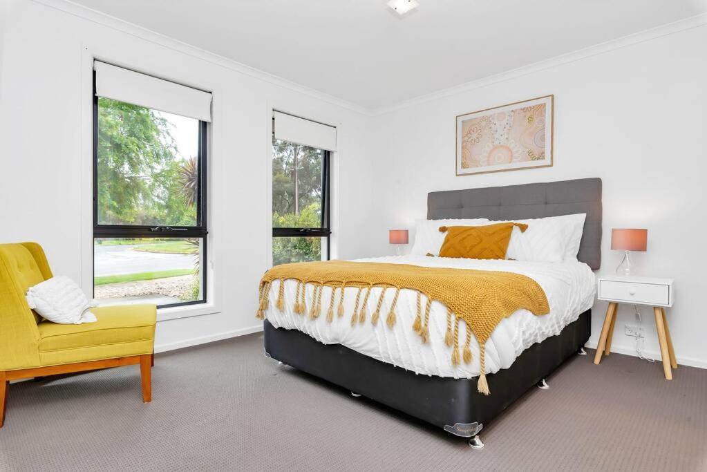 Entire In Holiday home *